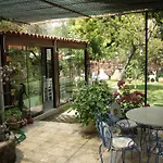 بيت ضيافة Istanbul 2*