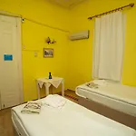 بيت ضيافة Istanbul 2*