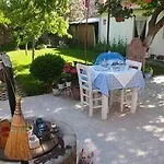 بيت ضيافة Istanbul 2*