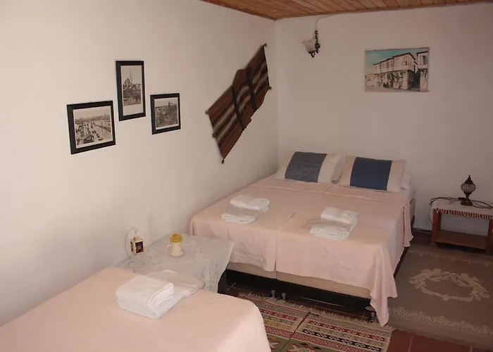 Istanbul 招待所 2*